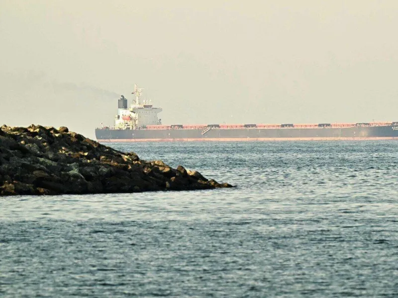 Dầu chạm mức cao nhất 4 năm, lo ngại đứt gãy 3,3 triệu thùng, rủi ro 100 USD/thùng hiện hữu